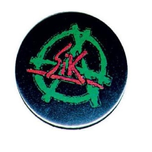 S.I.K. - Anarchie, Button