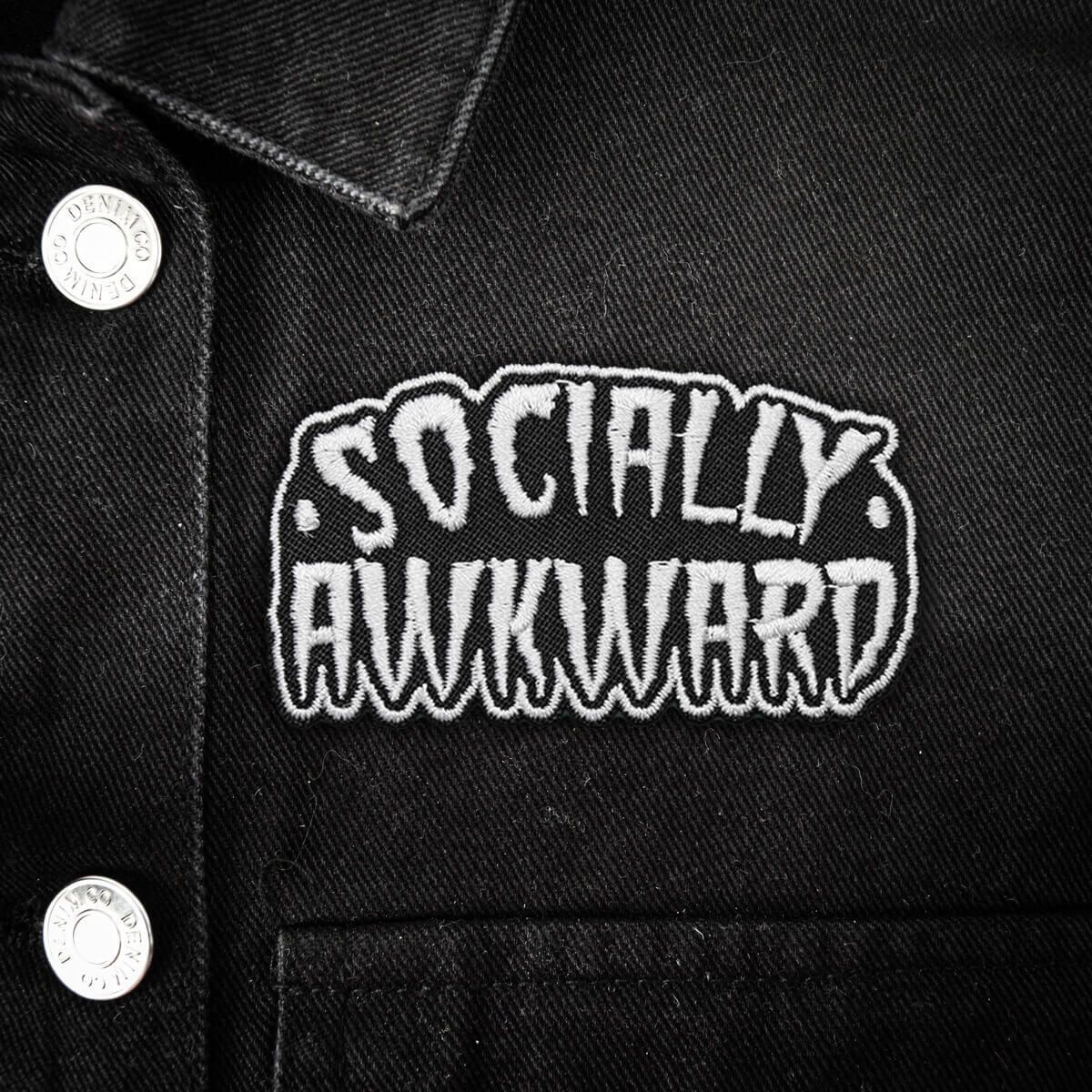Socially Awkward - Aufn�her