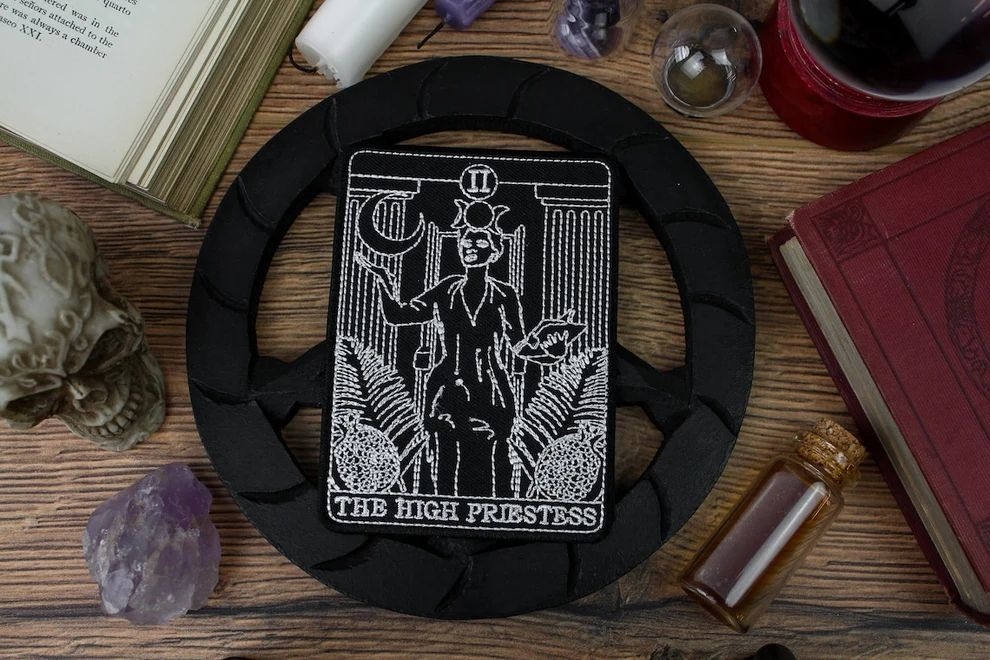 The High Priestess Tarot - Aufn�her