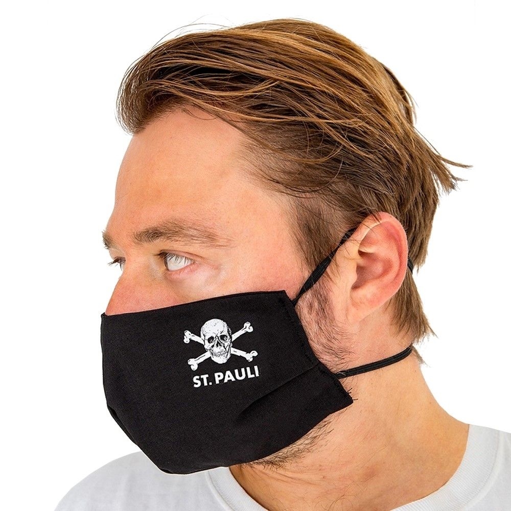 FC St. Pauli - Totenkopf, Mundbedeckung